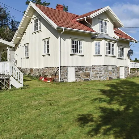 Beautiful In W/ 3 Bedrooms Semesterbostad