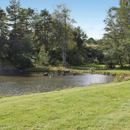 Beautiful In W/ 3 Bedrooms Semesterbostad